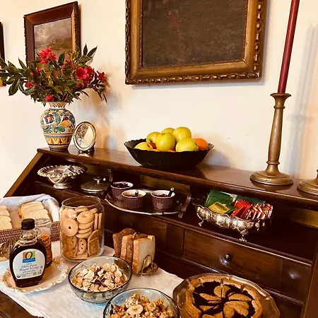 Adelaide Lakeview 3*