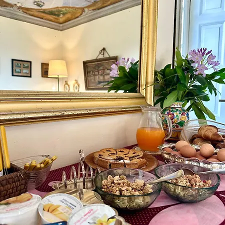 Adelaide Lakeview 科莫