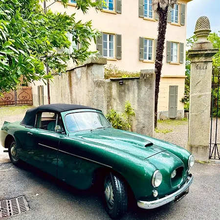 Adelaide Lakeview 3* 科莫