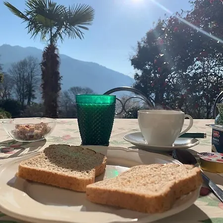 Adelaide Lakeview 3*