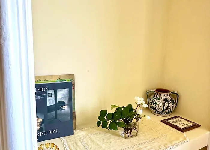 Adelaide Lakeview 3*