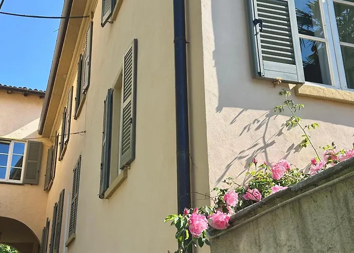 לינה וארוחת בוקר Adelaide Lakeview