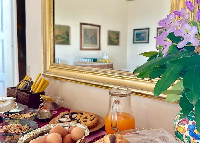 Adelaide Lakeview 3*