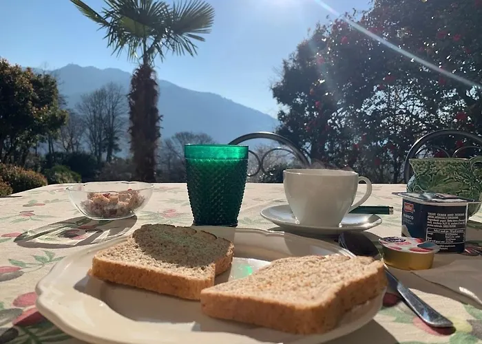 Adelaide Lakeview 3*