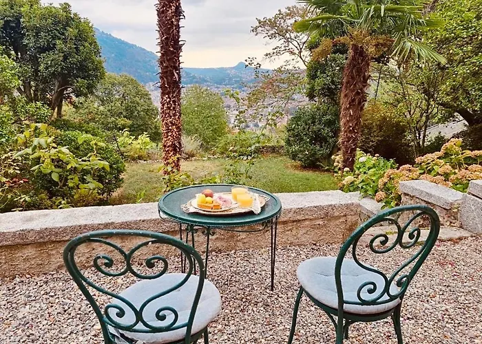 Adelaide Lakeview Bed and Breakfast