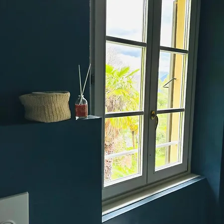 Panzió Adelaide Lakeview Como