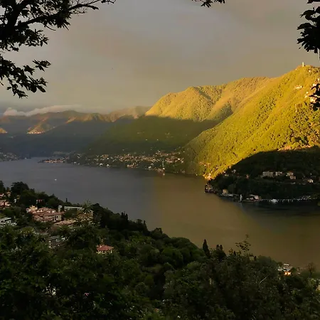 Panzió Adelaide Lakeview Como