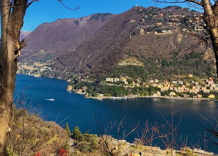 Adelaide Lakeview 3*