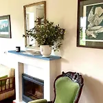 Bed and Breakfast Adelaide Lakeview 3*